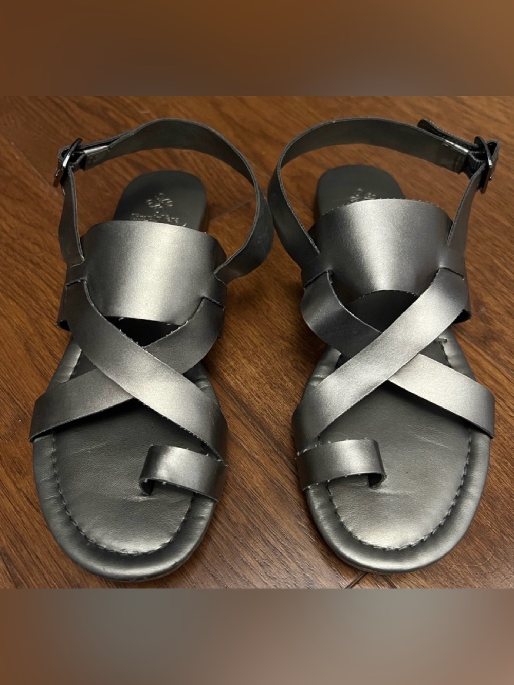 Vera Wang Strappy Sandals - Size 8
